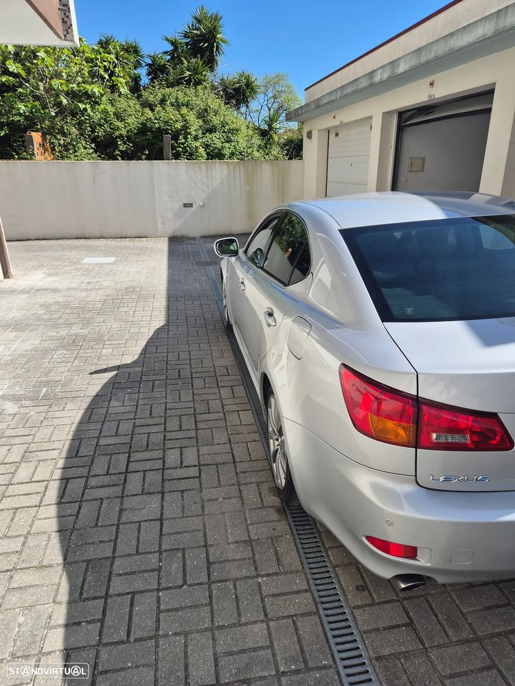 Lexus IS 250 2.5 VVTi Luxury 24 Aut. - 2