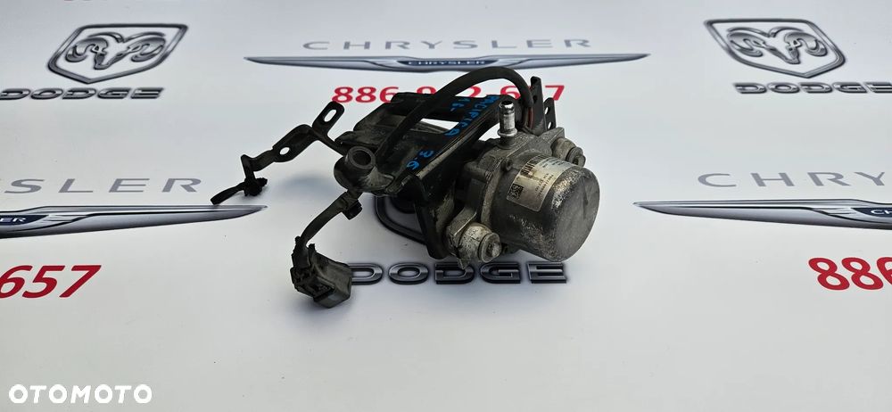 Chrysler Pacifica 2016- 3.6 V6 Pompa podciśnienia Vacum pompa P68274999AC - 4