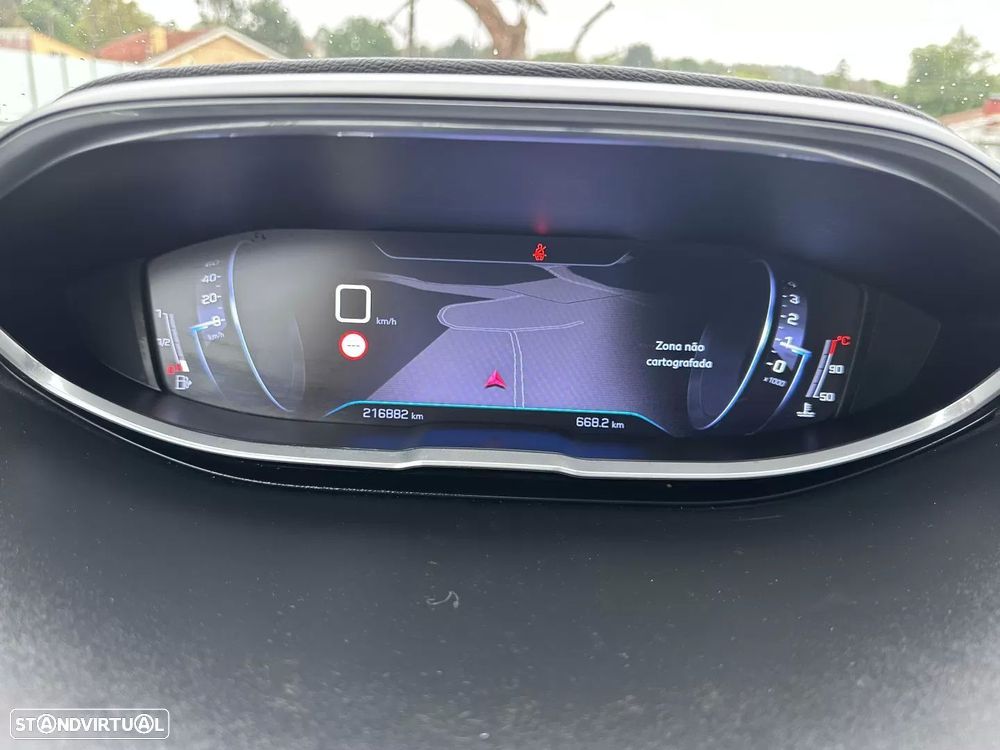 Peugeot 5008 1.2 PureTech Allure Pack - 34