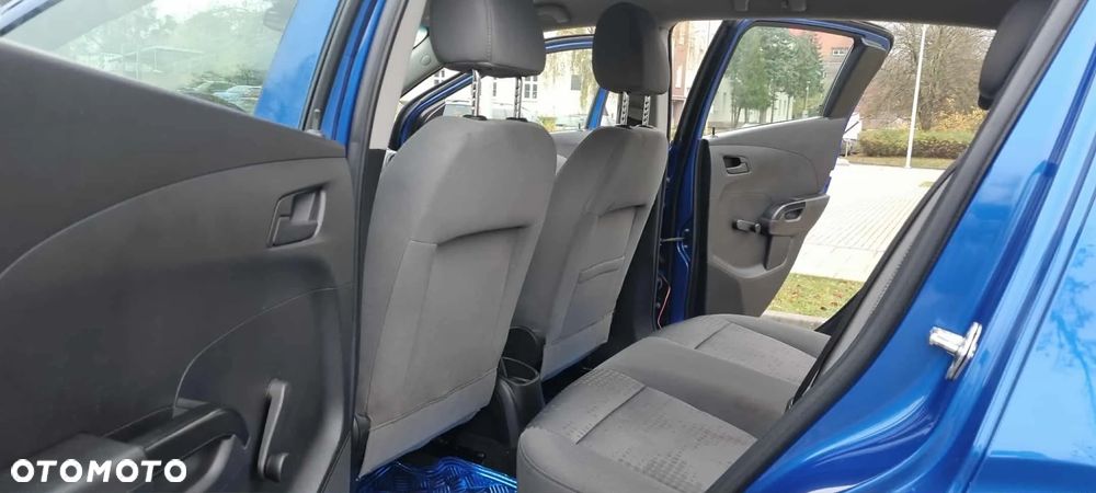 Chevrolet Aveo 1.2 LS - 15