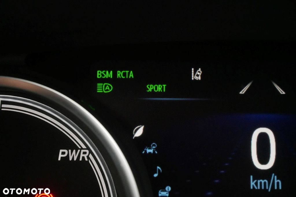 Toyota Camry - 25