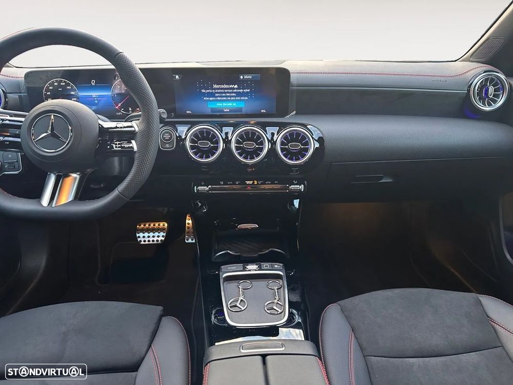 Mercedes-Benz CLA 180 d - 12