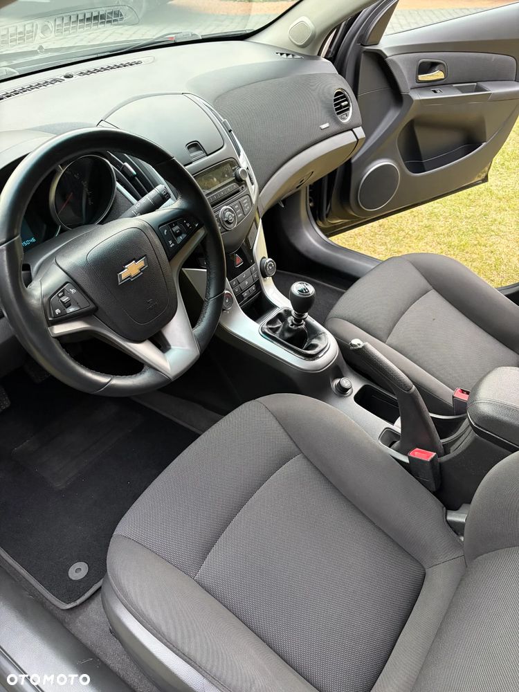 Chevrolet Cruze 1.8 LT - 15