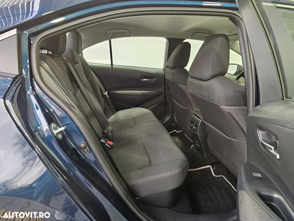 Toyota Corolla Sedan 1.8 HSD Business - 25