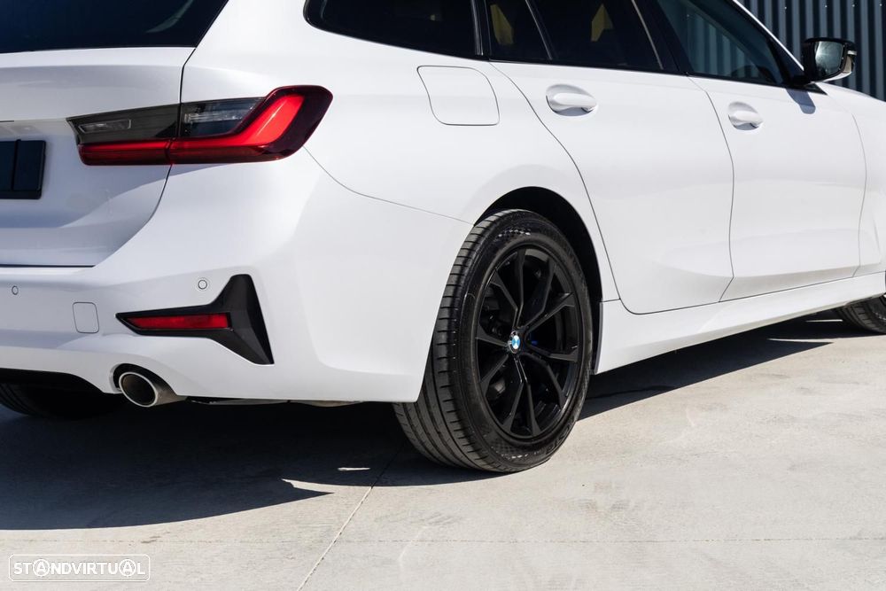 BMW 318 d Line Sport Auto - 23