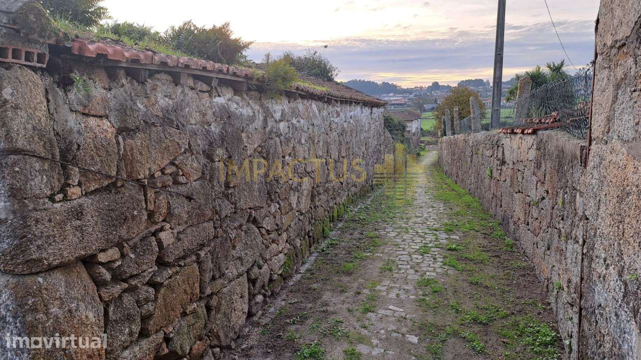 Terreno com moradia para restauro - Grande imagem: 4/15