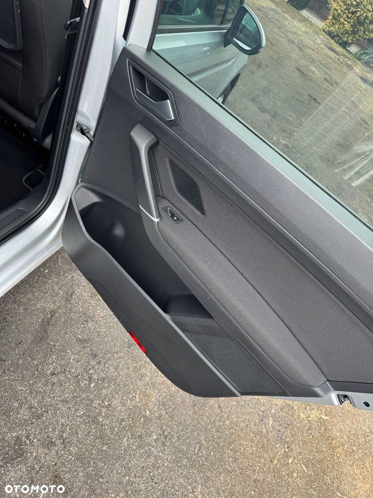 Volkswagen Touran 1.5 TSI ACT OPF Trendline - 16