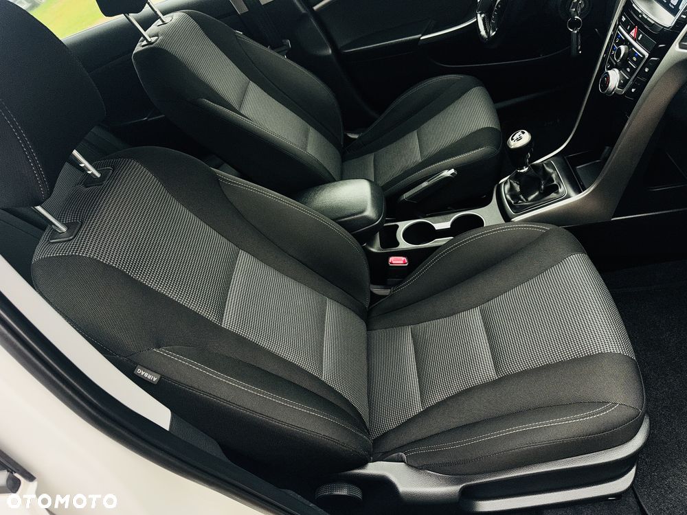 Hyundai i30 1.4 Style - 36