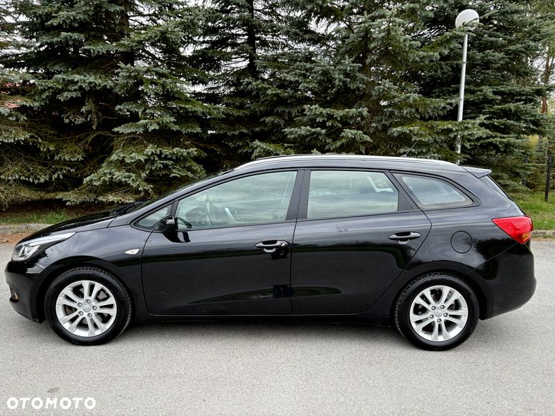 Kia Ceed 1.6 GDI Dream Team Edition - 13