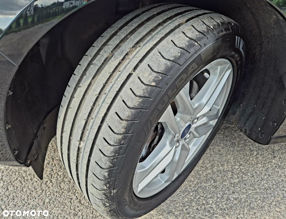 Ford S-Max - 32