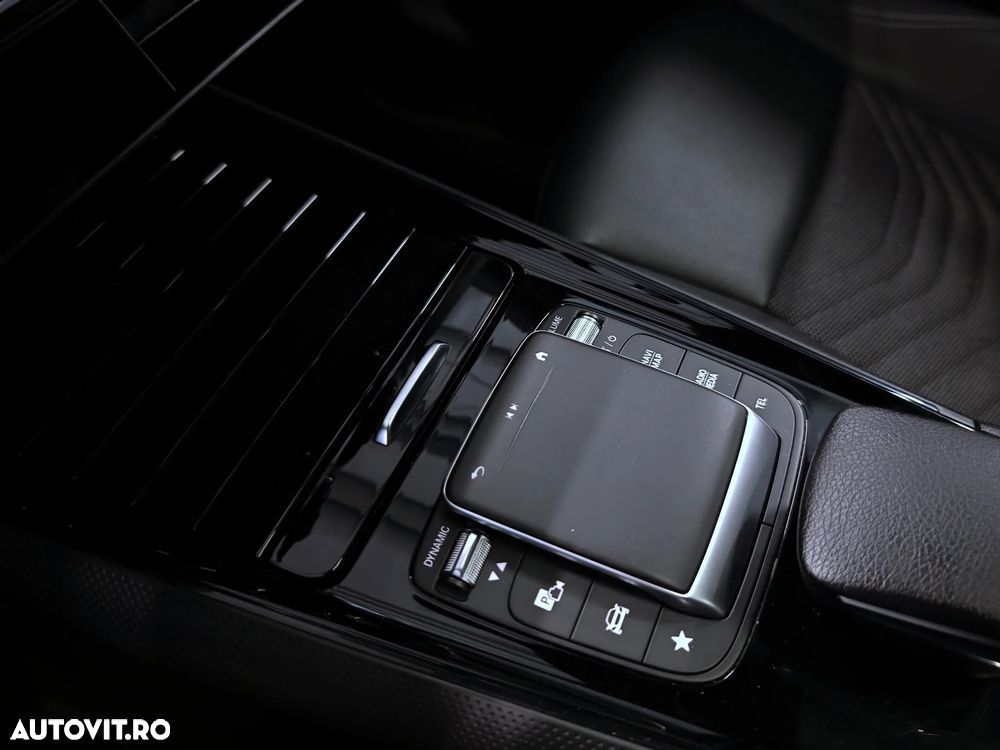 Mercedes-Benz GLA 250 e 8G-DCT - 22