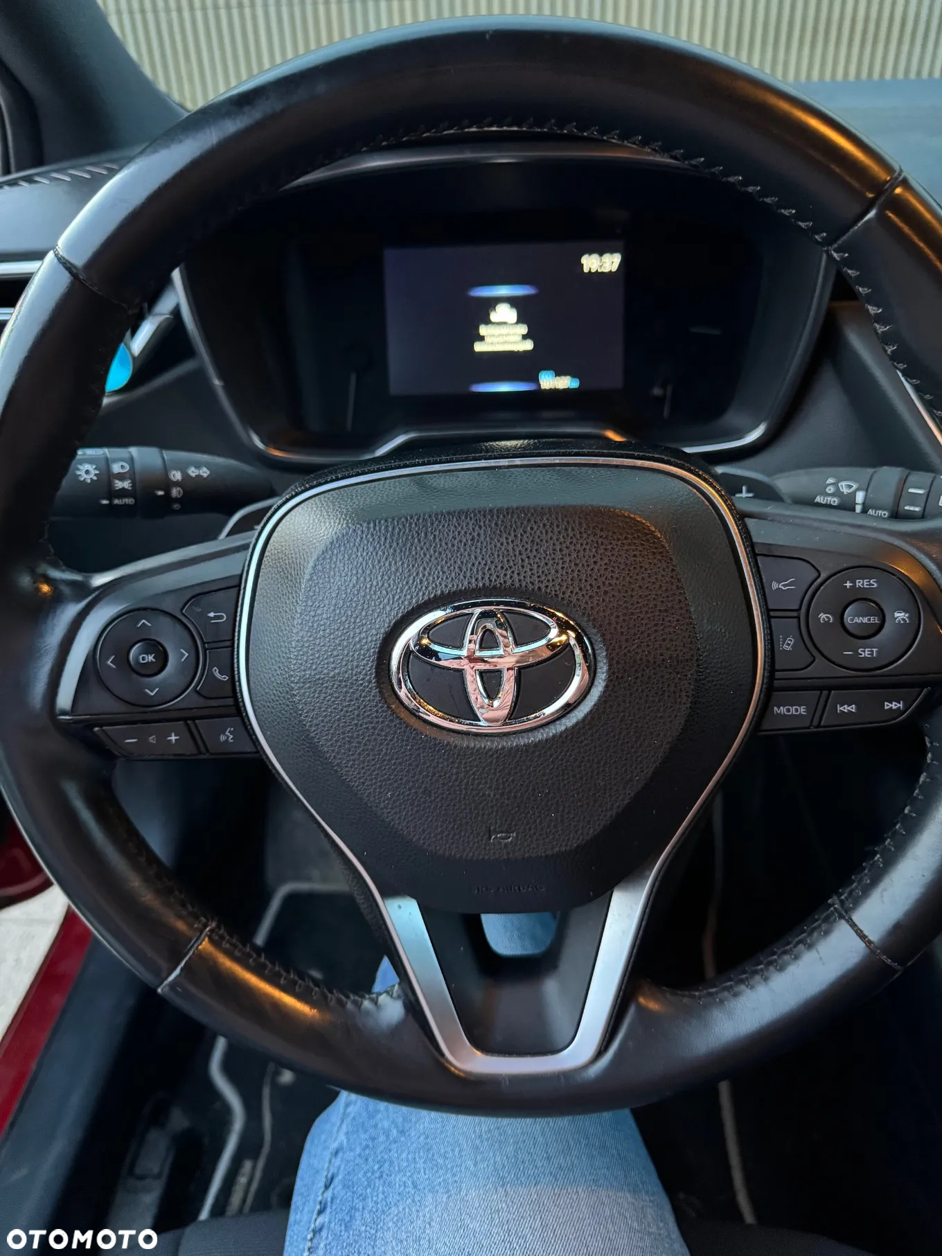 Toyota Corolla 2.0 Hybrid Comfort - 9