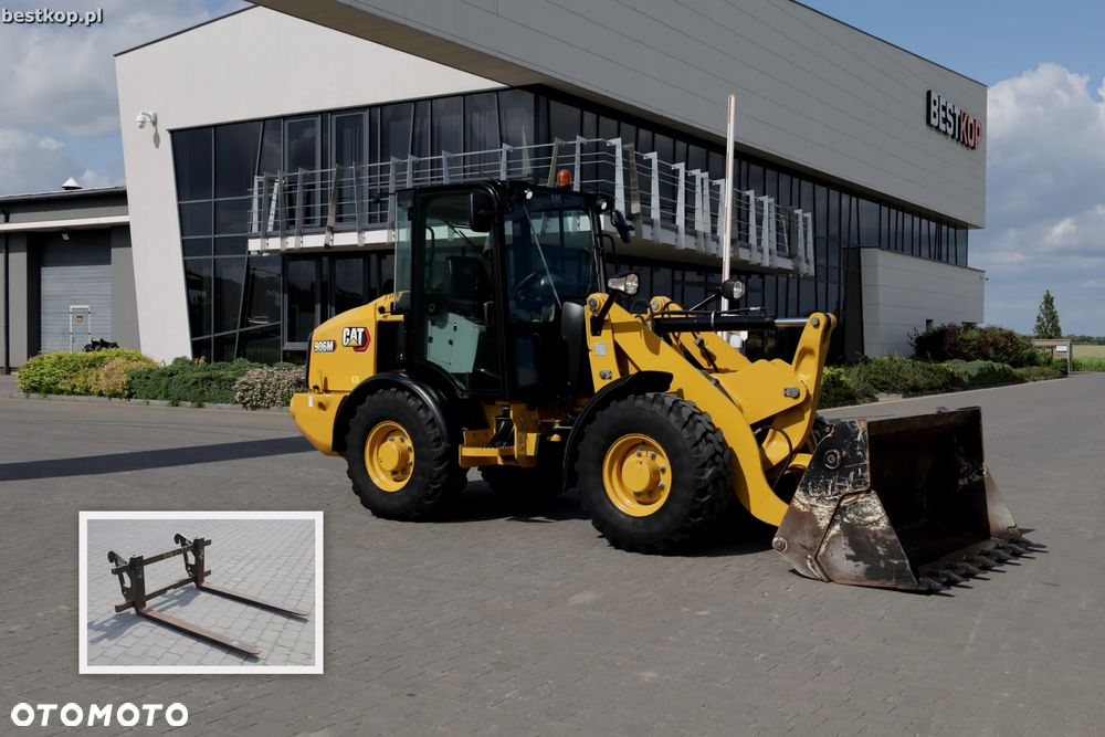 Caterpillar CAT 906M - 1