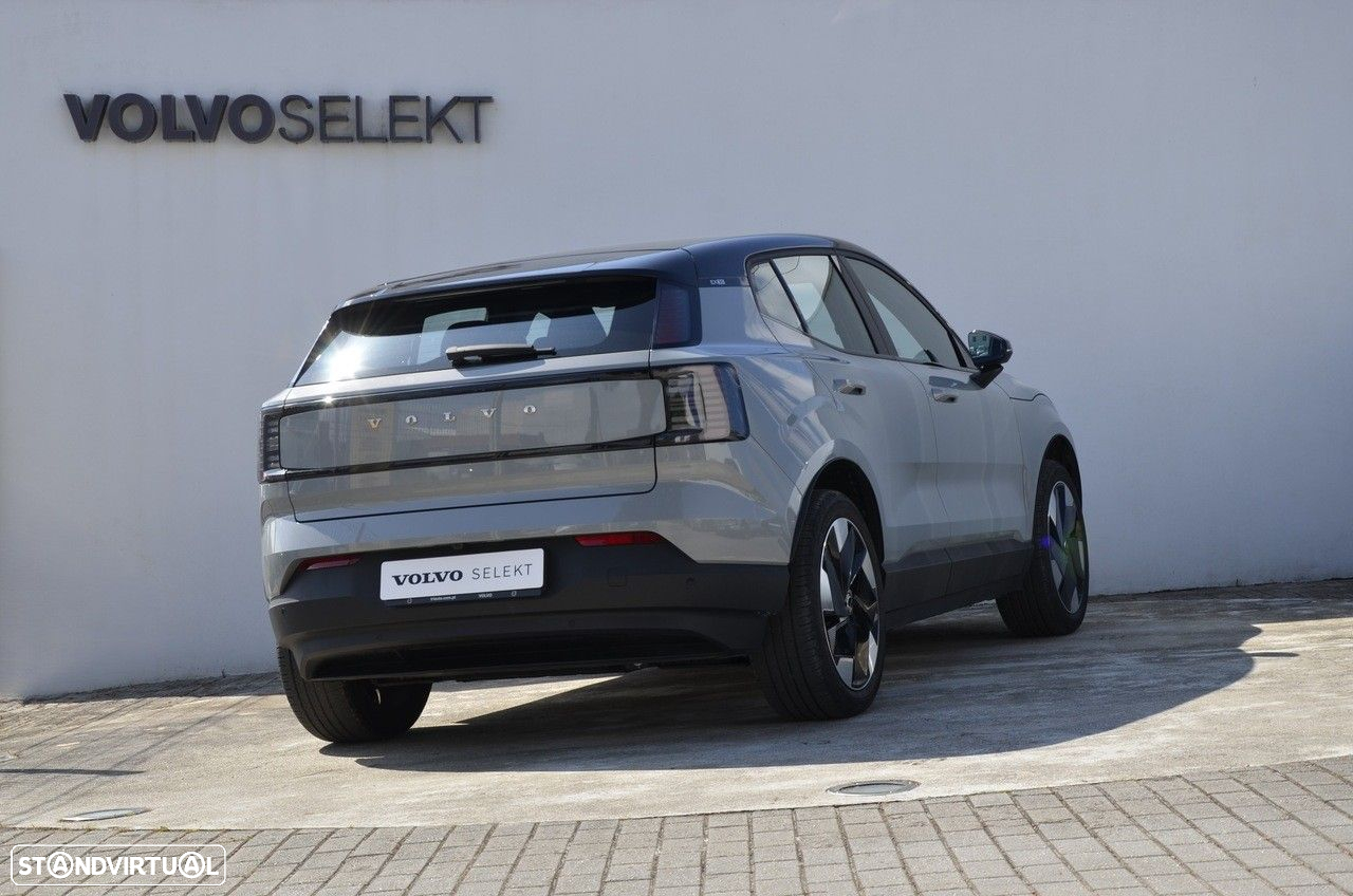 Volvo EX30 69 kWh Single Motor Extended Range Plus - 30