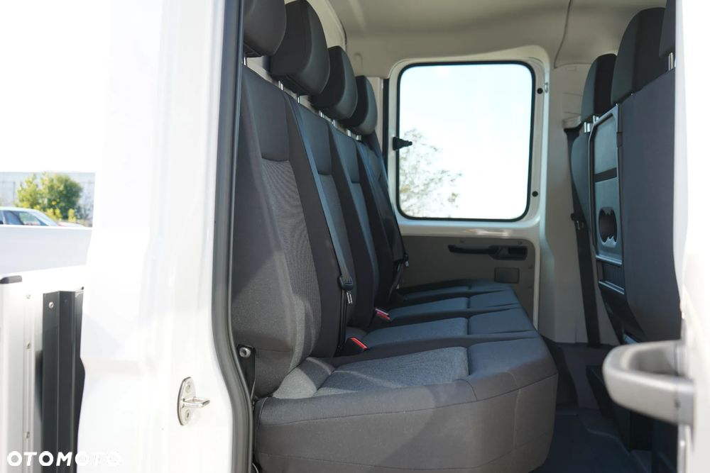 Volkswagen CRAFTER 35 Skrzyniowy z podwójną kabiną - 12