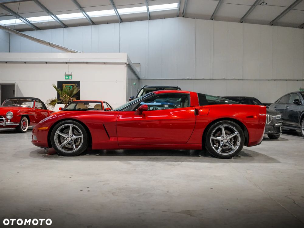 Chevrolet Corvette - 13