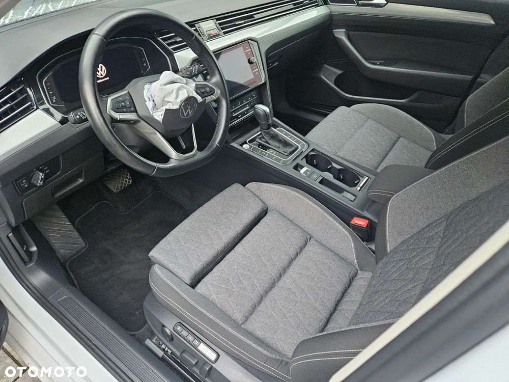 Volkswagen Passat 2.0 TDI SCR DSG Business - 16