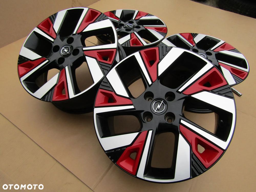 4x Felgi Aluminiowe 18 Opel Mokka II B Corsa F Peugeot 2008 II 2008 5008 Citroen DS3 DS4 C4 Cactus C3 II III 7 j 4x108 ET35 - 17