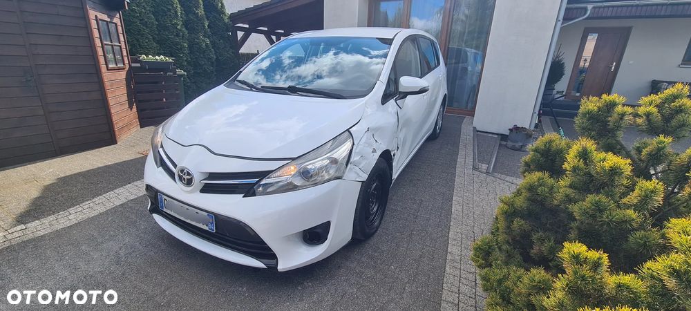 Toyota Verso 1.6 5-Sitzer Life - 3