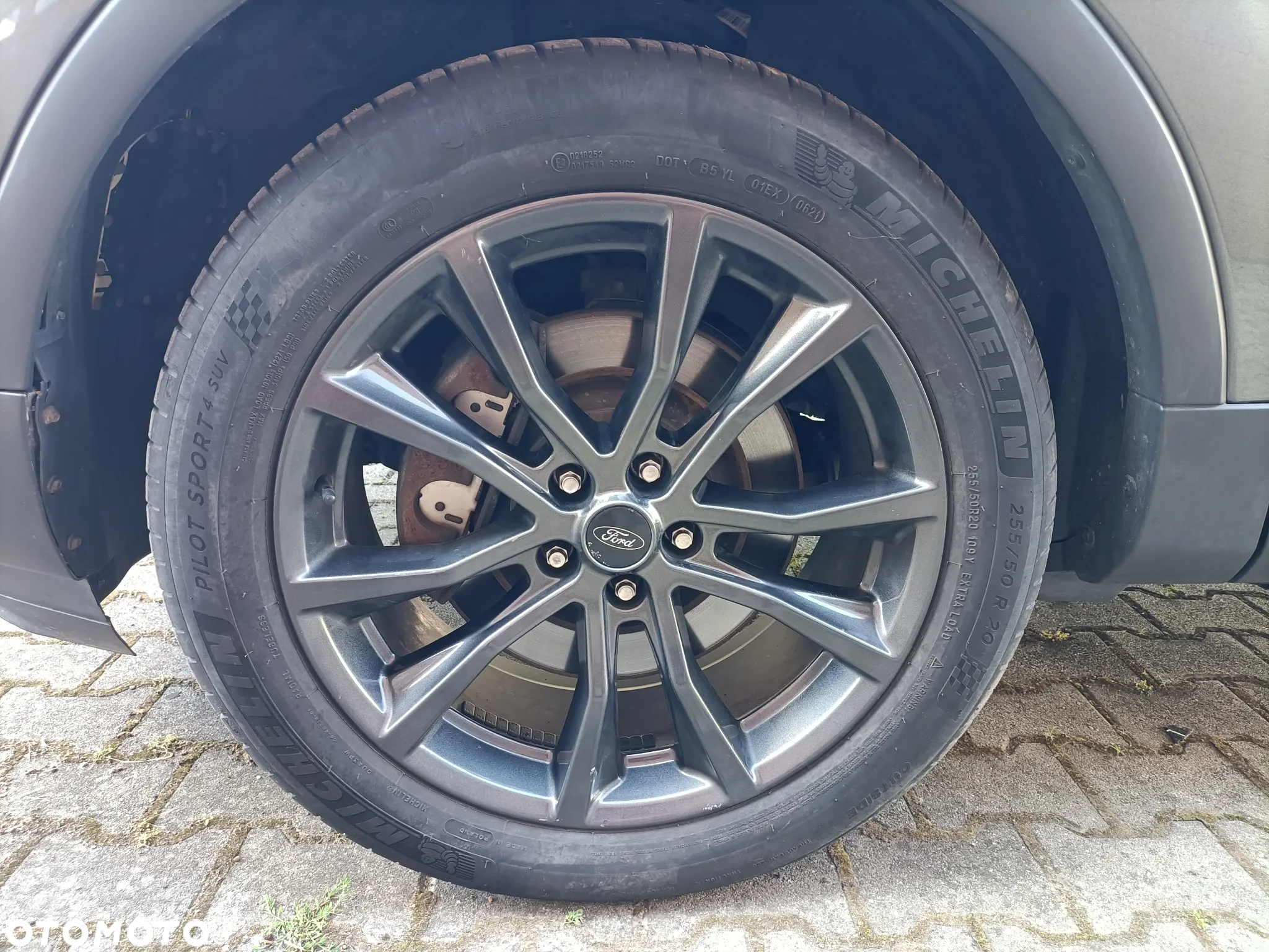 Ford Explorer - 14