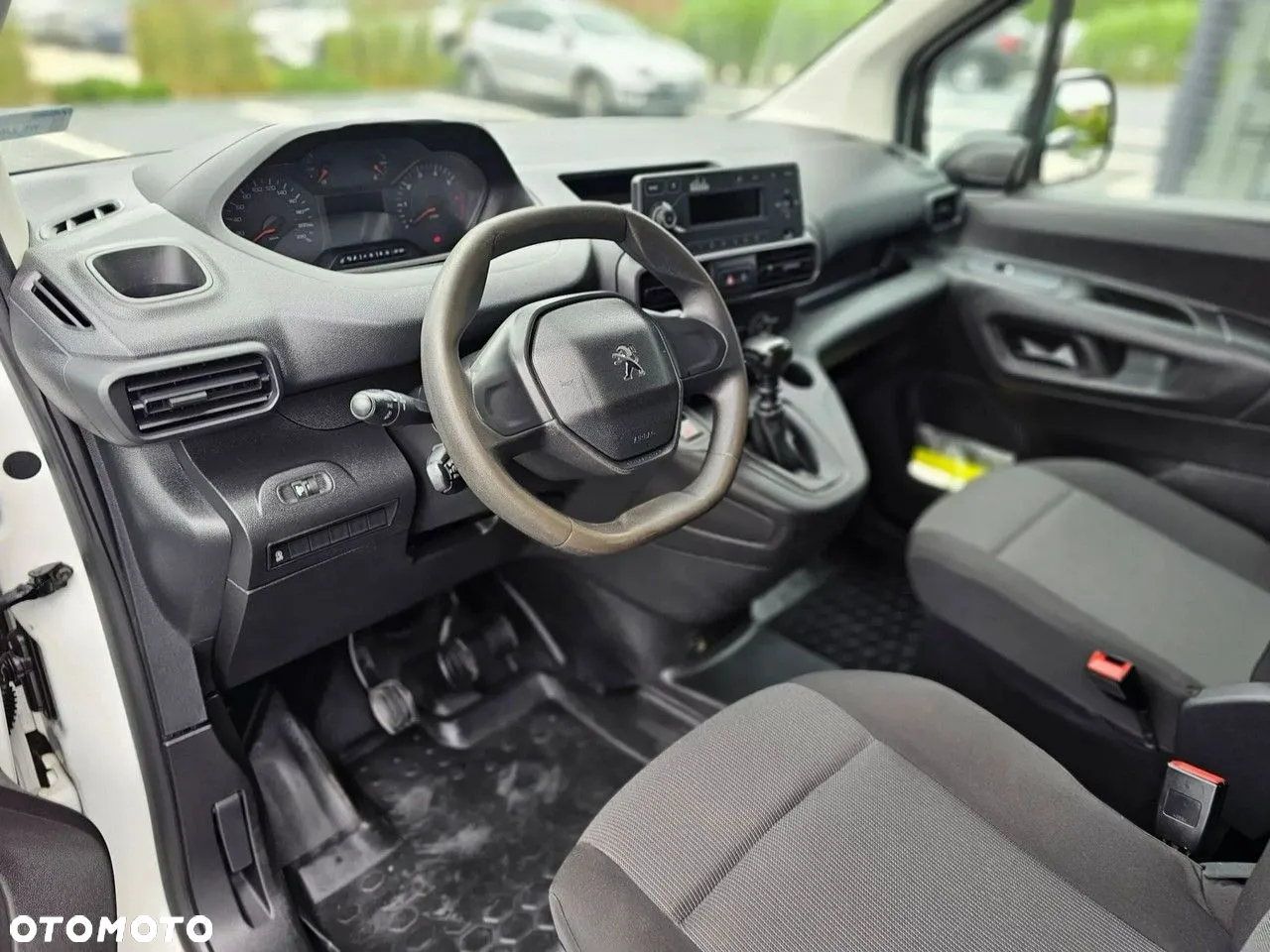 Peugeot Partner / Rifter Long IZOTERMA Chłodnia Mroźnia Zabudowa Firmy: GRUAU Salon Polska BEZWYPADKOWY Serwisowany w ASO Ładny Zadbany Faktura Vat 23% - 13