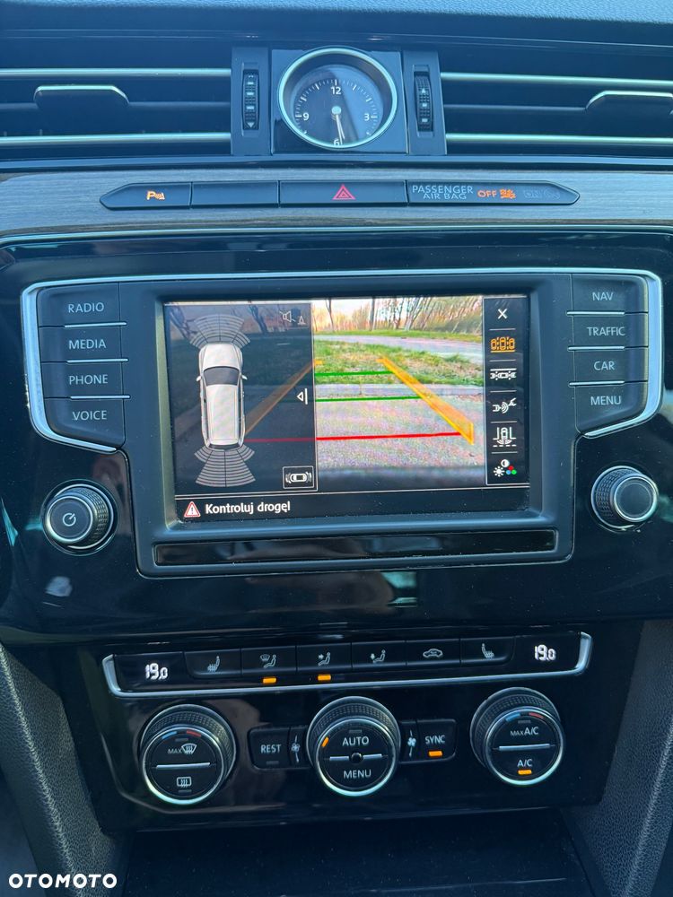 Volkswagen Passat 2.0 TDI SCR Highline DSG - 27