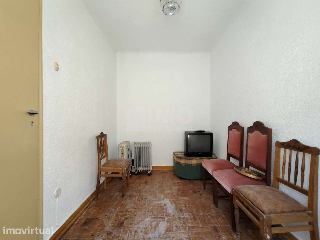 Moradia V3 - Cantar Galo - Periferia da Covilhã - Grande imagem: 4/19