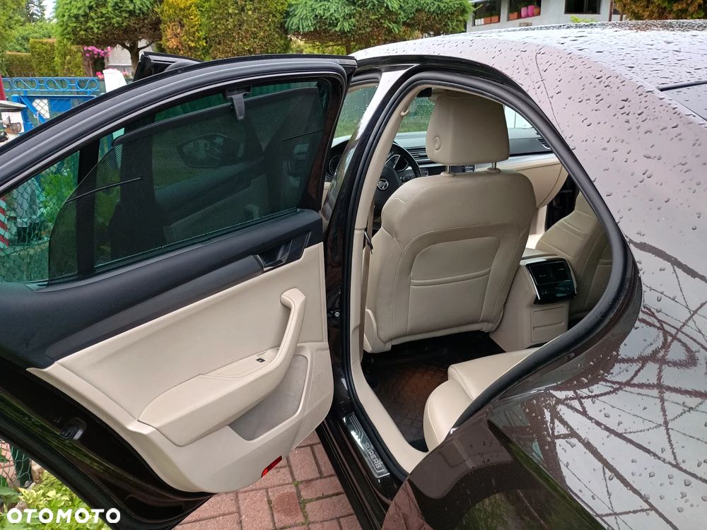 Skoda Superb 1.6 TDI DSG Style - 10