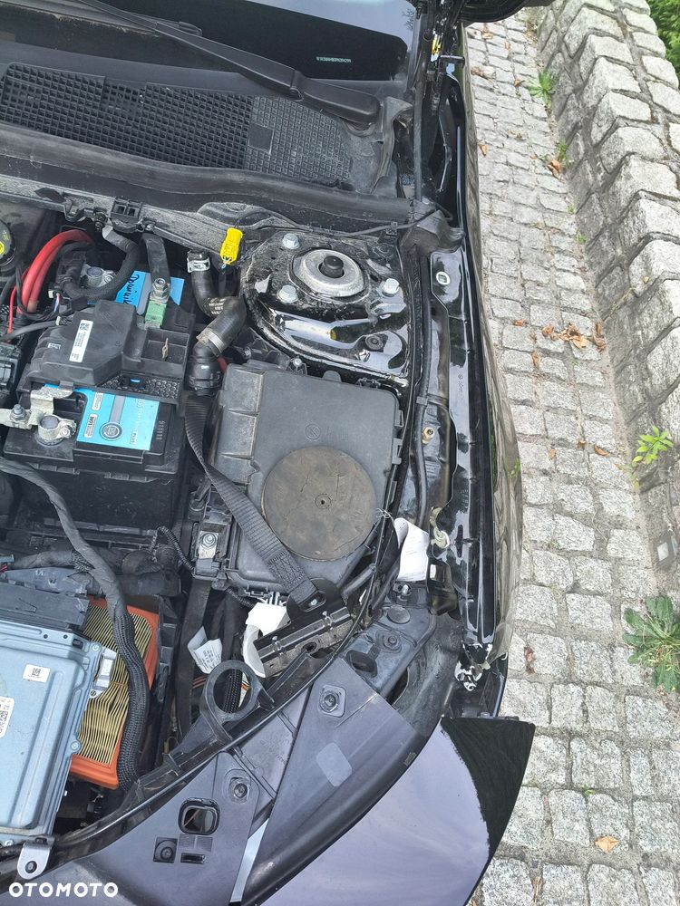 Mercedes-Benz CLA - 33