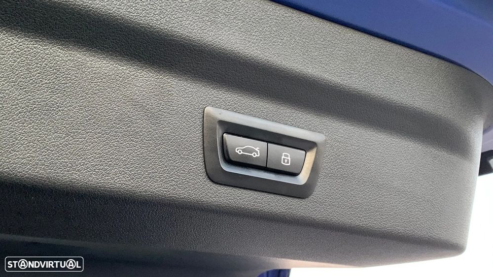 BMW iX2 eDrive20 - 34