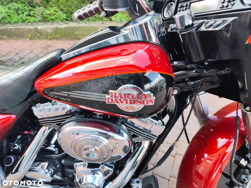 Harley-Davidson FLHTCU Ultra - 6