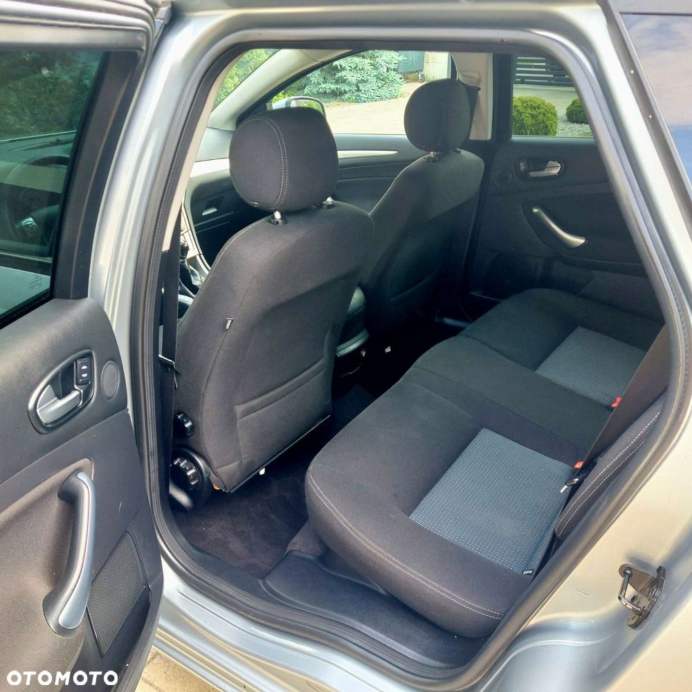 Ford Mondeo 2.0 Trend X - 9