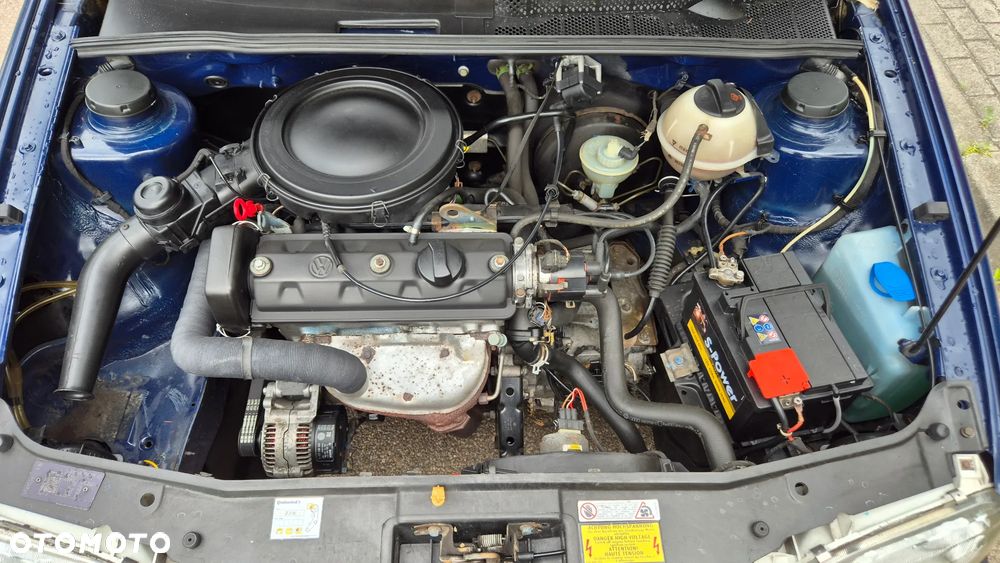 Volkswagen Golf 1.4 CL - 16