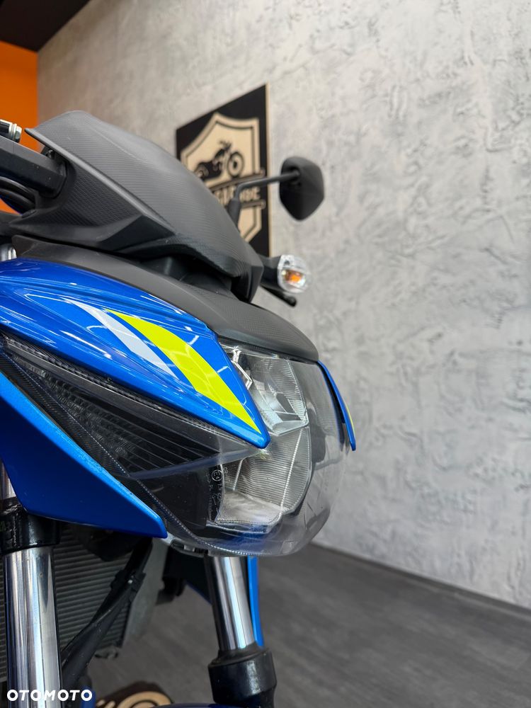 Suzuki GSX - 4