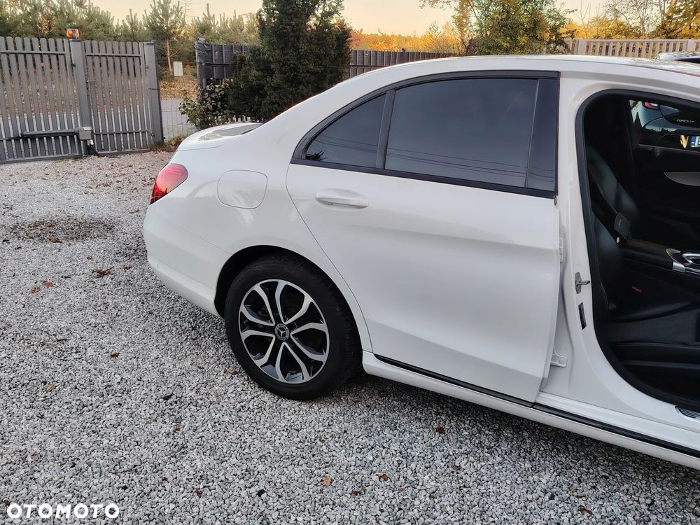 Mercedes-Benz Klasa C 200 4MATIC 9G-TRONIC - 12