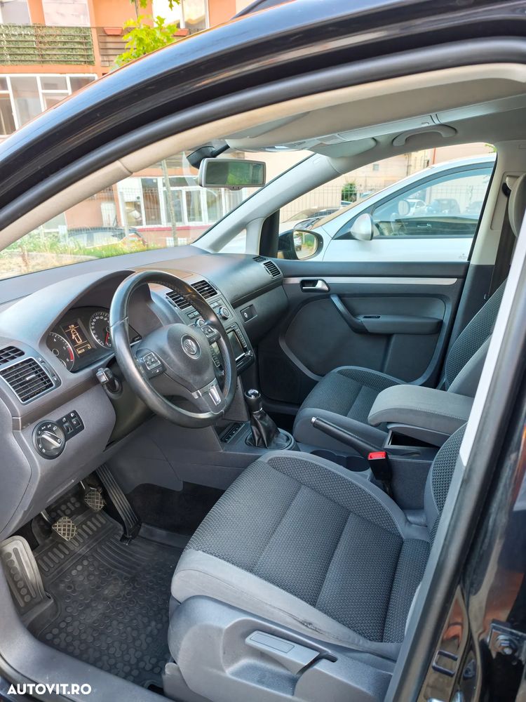 Volkswagen Touran 1.6 TDI BlueMotion Technology Highline - 6