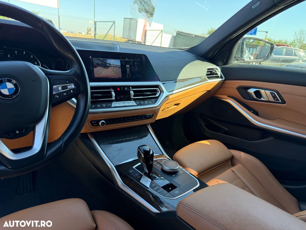 BMW Seria 3 330i xDrive AT - 7