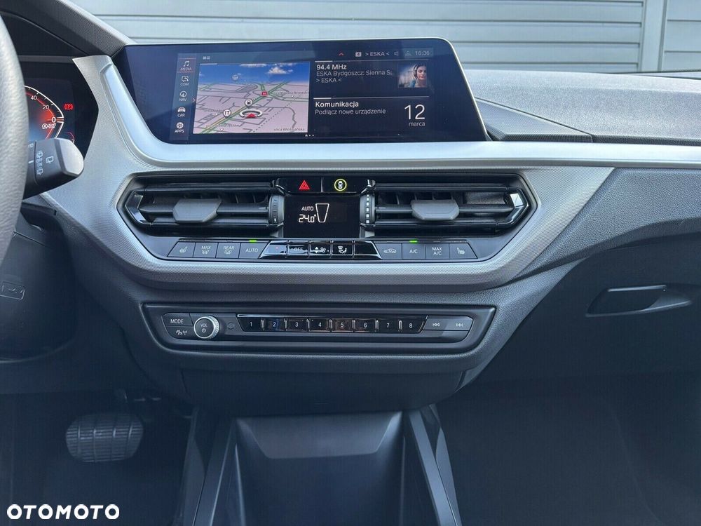 BMW Seria 1 - 25