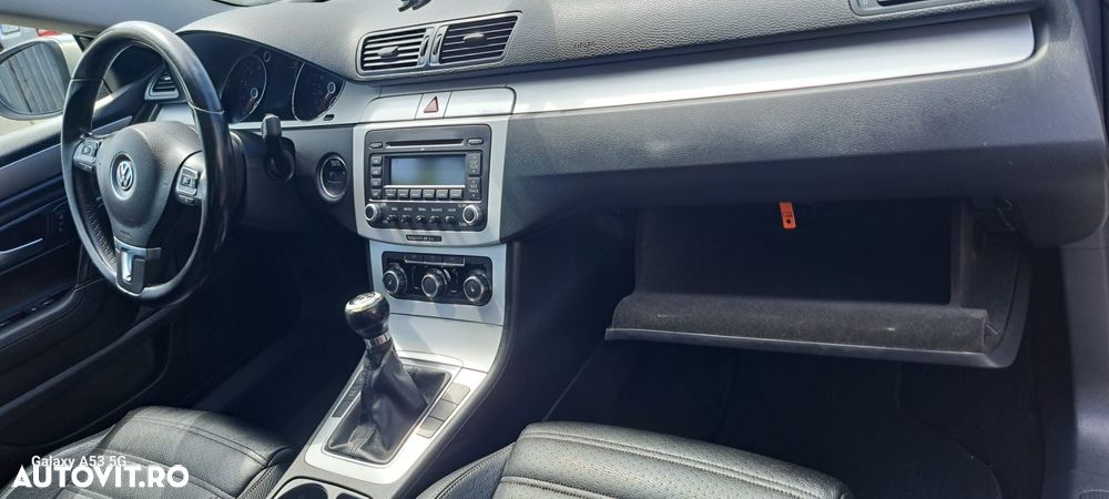 Volkswagen Passat CC - 20