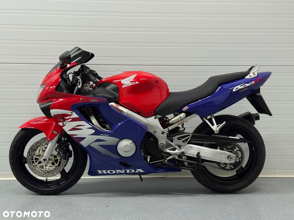 Honda CBR - 11