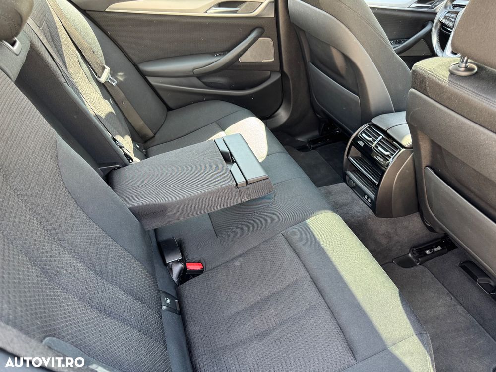 BMW Seria 5 520d Aut. - 7