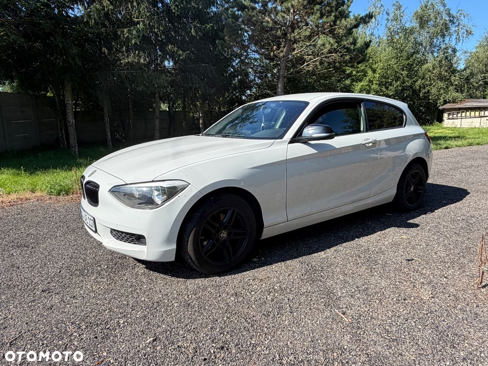 BMW Seria 1 114i - 1
