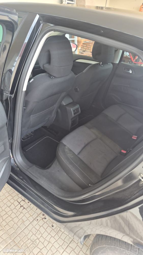 Citroën C4 1.6 HDi Attraction - 10