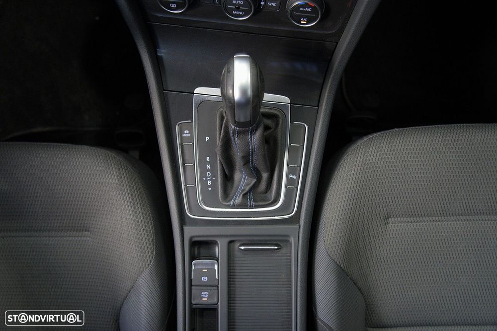 VW e-Golf AC/DC - 29