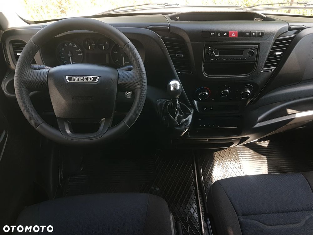 Iveco 50C15 DAILY 7-OSÓB BRYGADÓWKA BLIŹNIAKI MAXI DŁUGI WYSOKI KLIMA BLASZAK VAN FURGON HAK KRAJOWY - 26