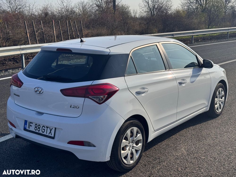 Hyundai i20 - 3