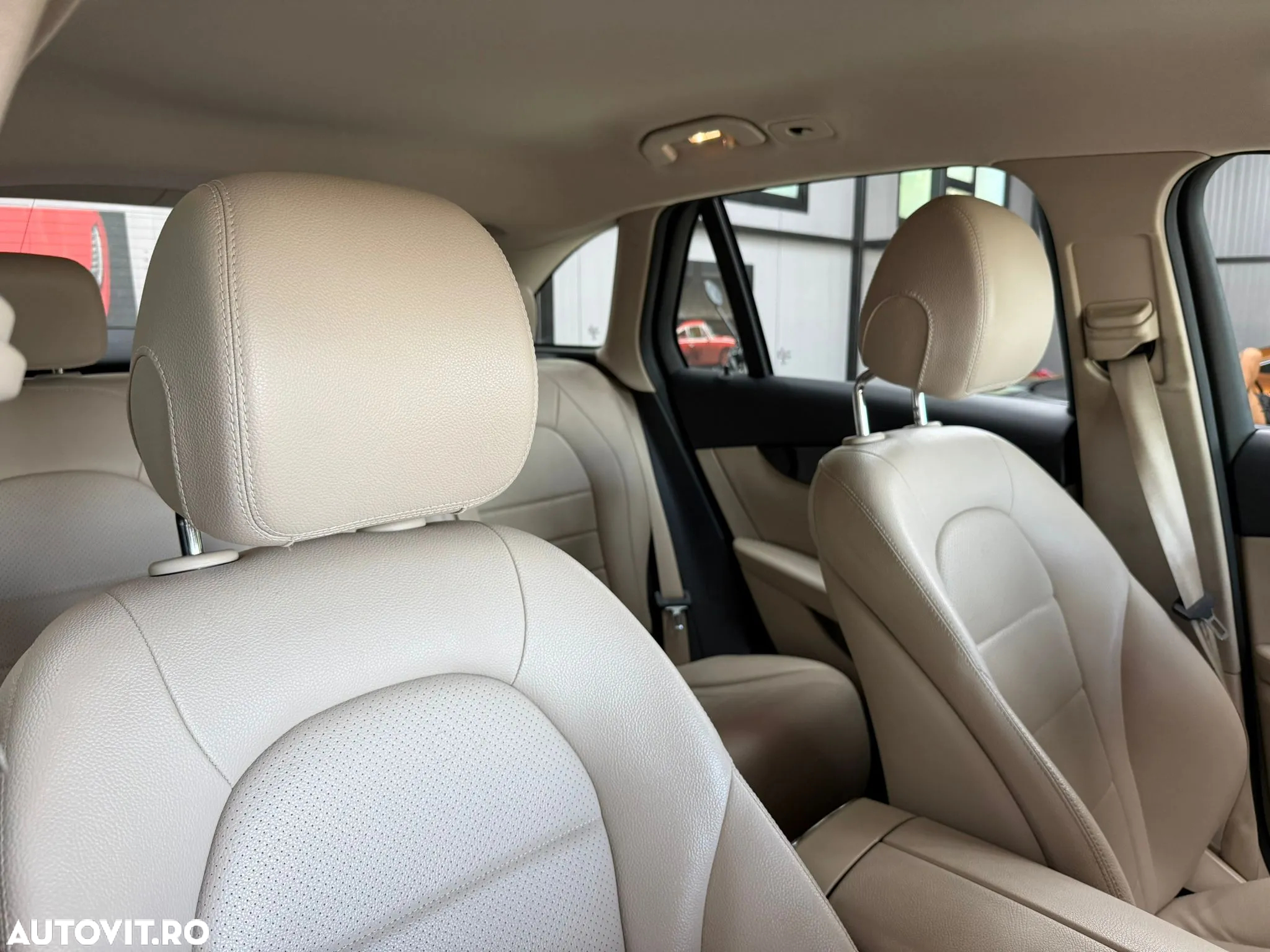 Mercedes-Benz GLC 250 4MATIC - 29