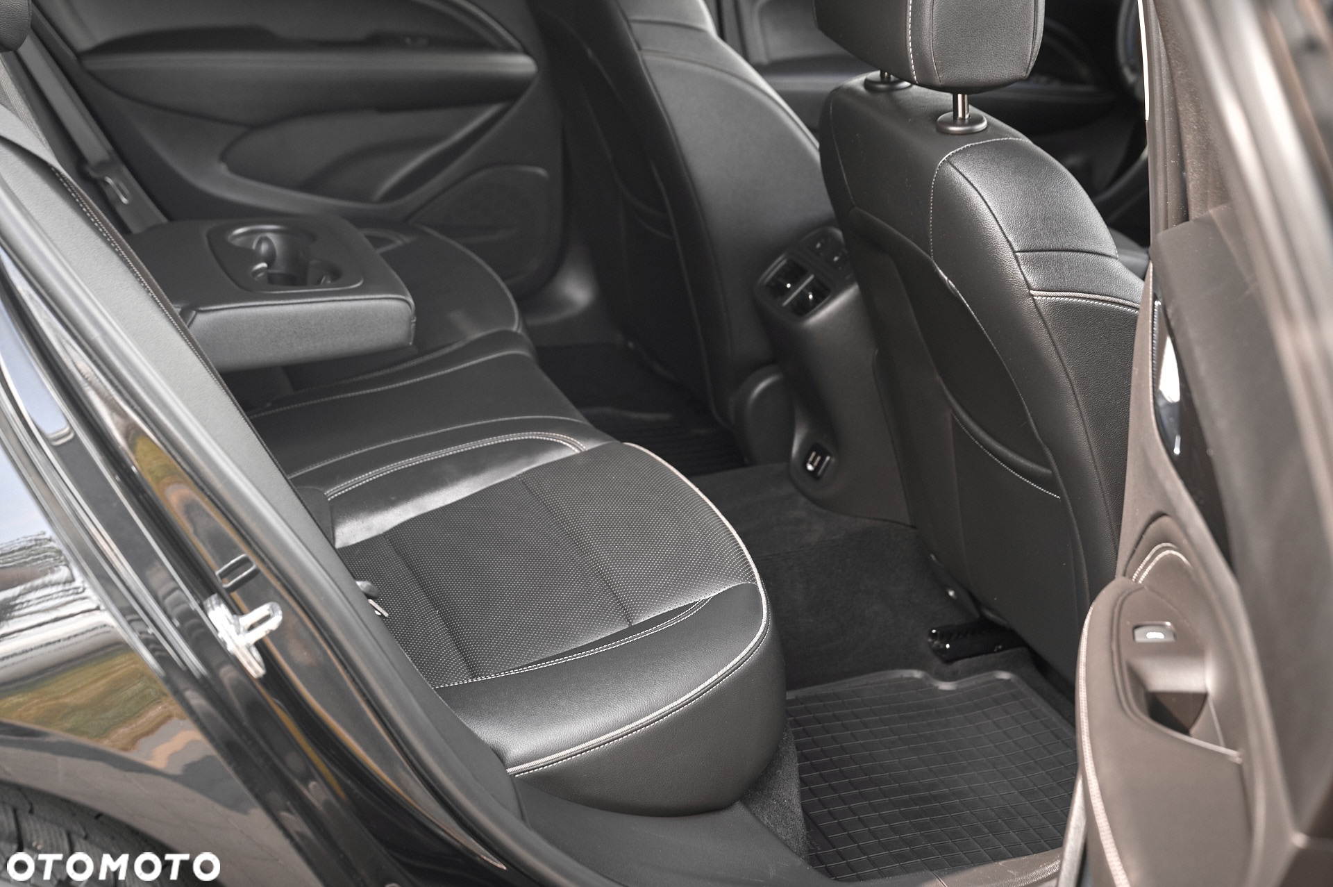Opel Insignia Grand Sport 2.0 Diesel Business Innovation - 25