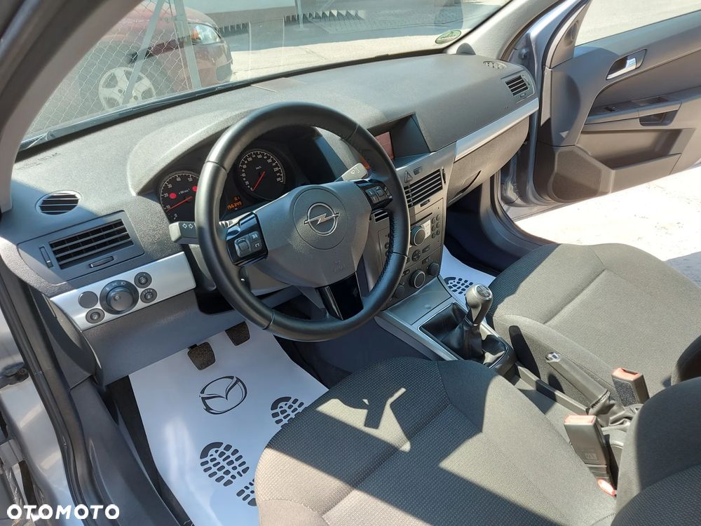 Opel Astra 1.4 Selection - 14