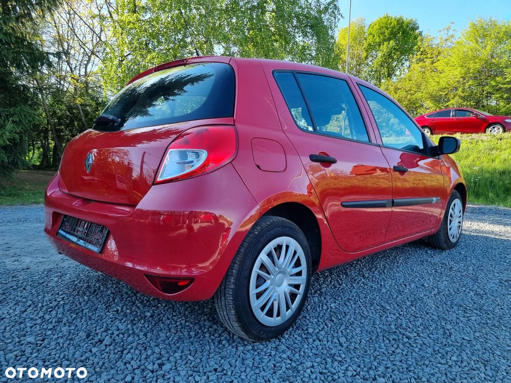 Renault Clio 1.2 16V 75 Yahoo - 9